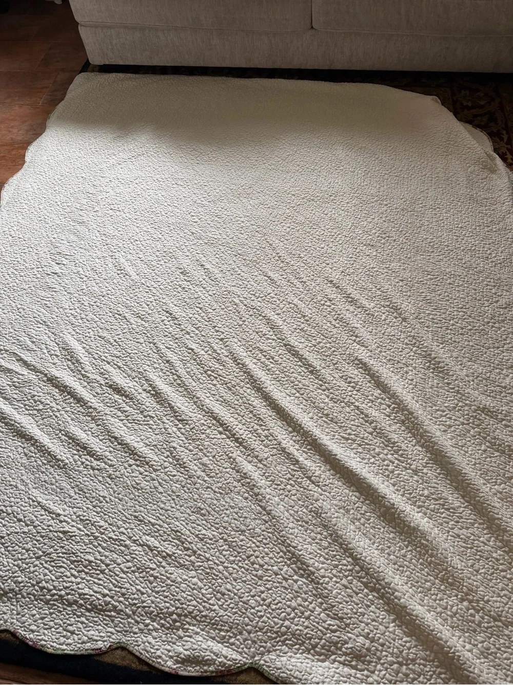 Source Unknown lightweight quilt
